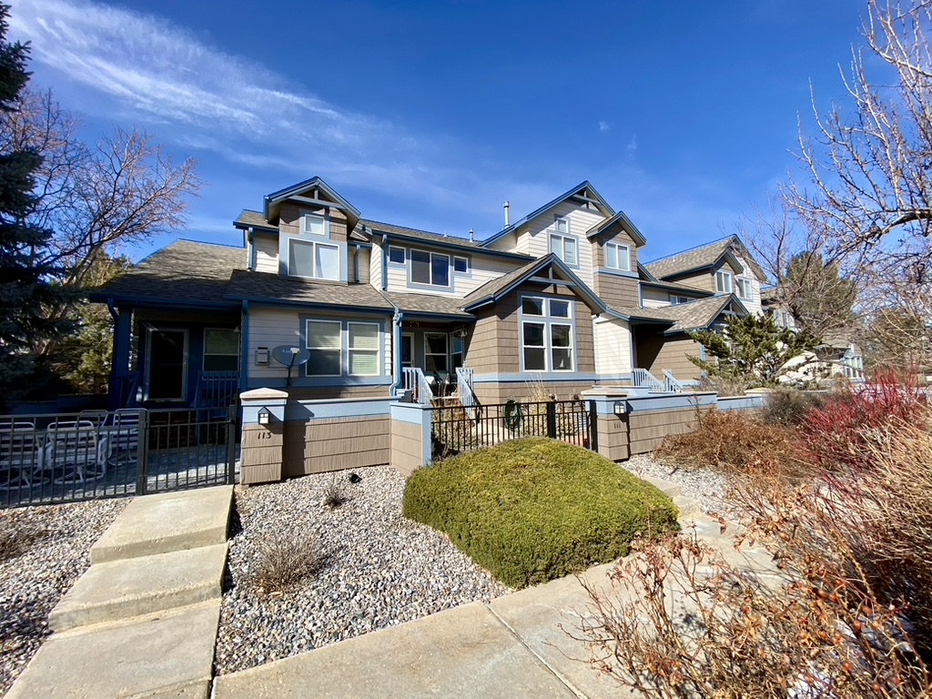 111 Rowena Place - 1